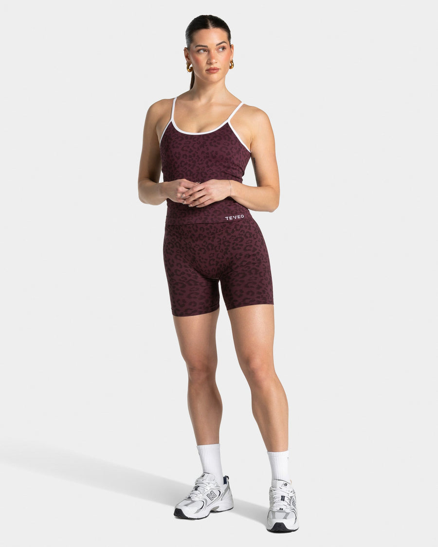 Contrastline Sculpt Scrunch Shorts "Leo Merlot"