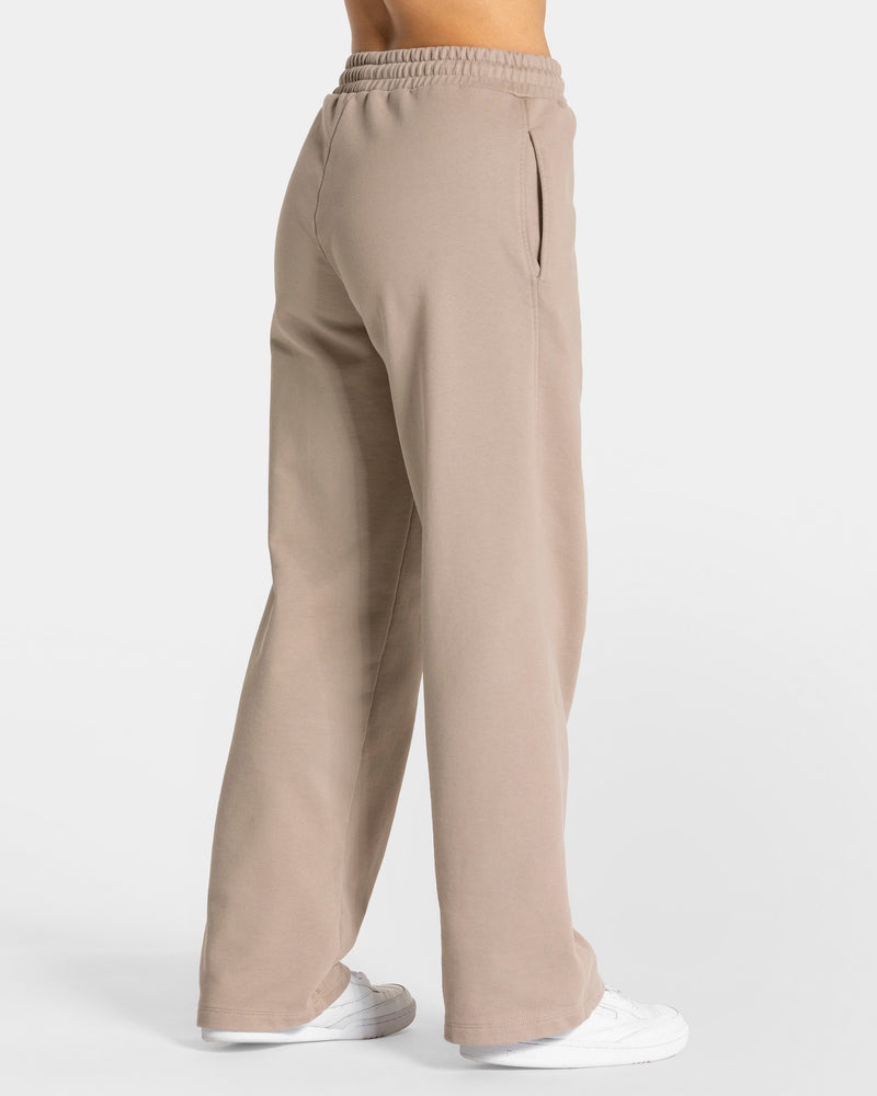 RI’VAIV Straight Leg Jogger "Taupe"